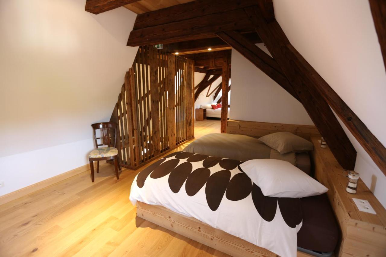 Domaine La Cour Des Nobles - Demeure, Maison Et Appartements Au Coeur De 利克维 外观 照片
