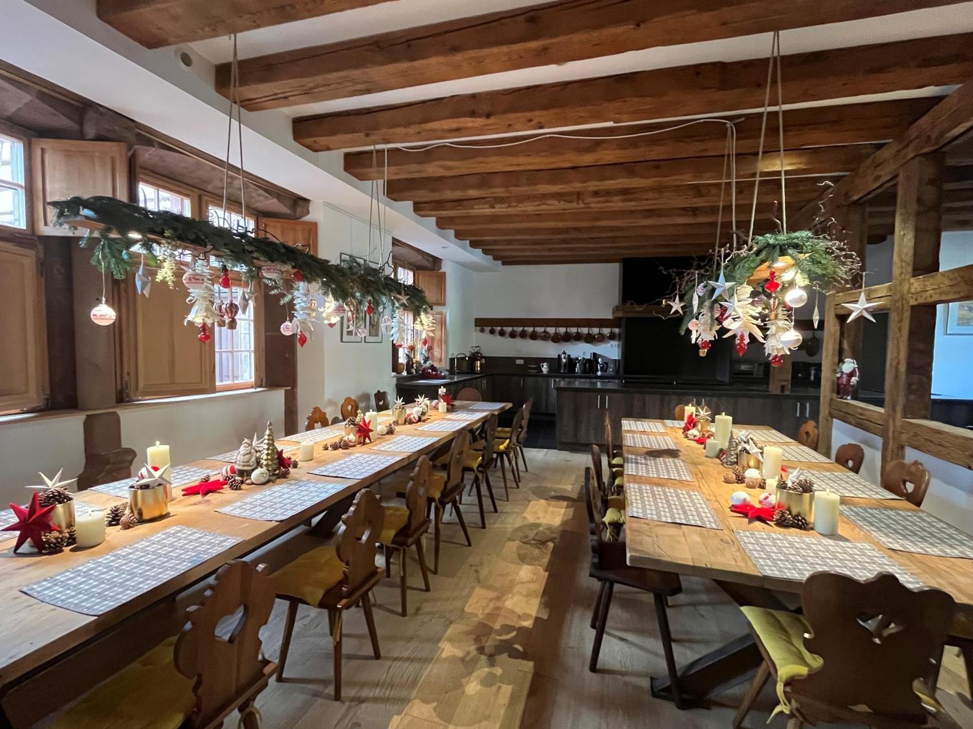 Domaine La Cour Des Nobles - Demeure, Maison Et Appartements Au Coeur De 利克维 外观 照片